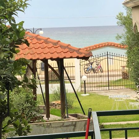 Thea Sea Apartment เนอามูดาเนีย ภายนอก รูปภาพ